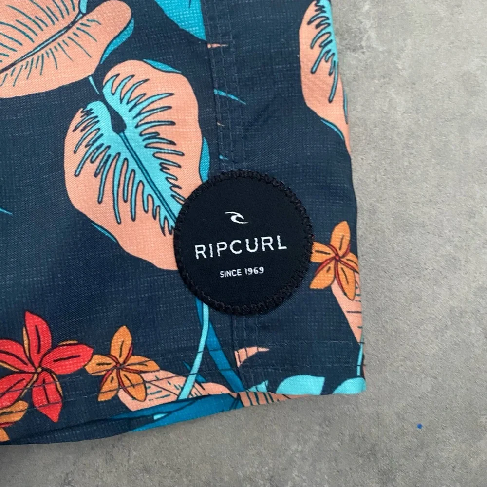 Boys Toddler Rip Curl leaf print swim trunks shorts size 2
